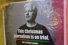 Manchester-1012-Free-Assange-03